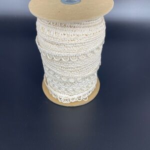 Cream Lace Trim Spool